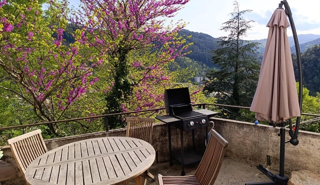 Newly renovated Ardèche house for lovers, family and friends