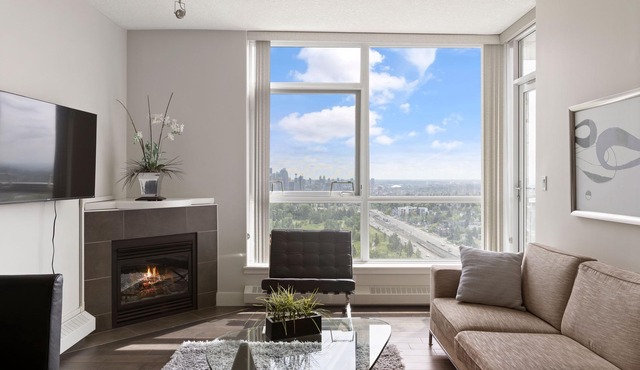 Newly Furnished 2BD, 2BA Condo with Pool and Stunning View!