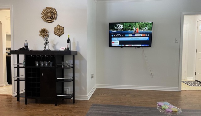 Newly Furnished 3BdRm, Quiet North York Neighbourhood