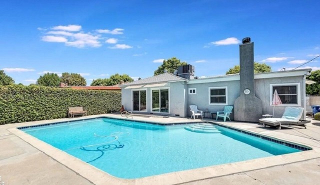 Newly Furnished, Entire Home, Pool House