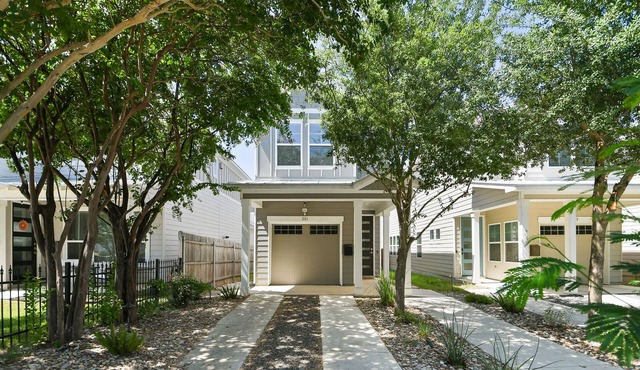 Newly furnished near botanical garden/pearl/downtown - & playspace for the kids!