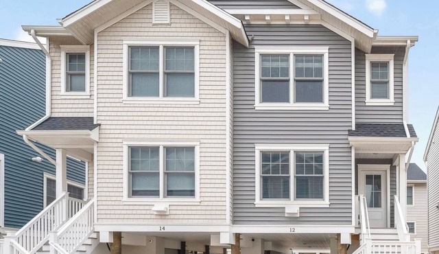 Newly Listed 3BR 2BA Private Beach Townhome Steps to Beach Mantoloking NJ