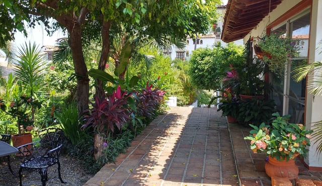 Newly Listed Amazing, Serene resort with Beautiful Sunsets & Blue Waters