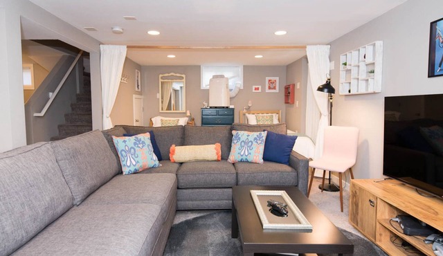 Newly listed, exceptionally centrally located, spacious & stylish 5-bedroom gem.