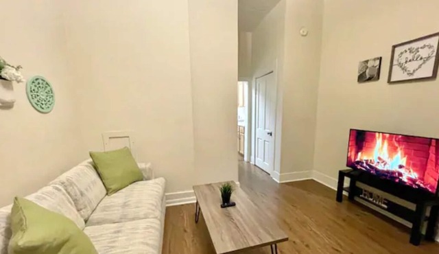 Newly Listed Home in Franklin, Sleeps 7!