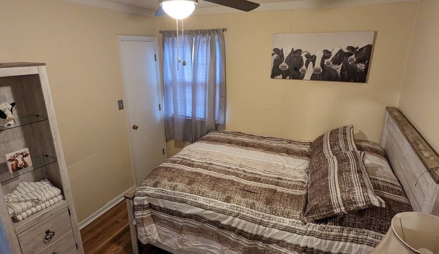 Newly Listed near LU, Hospital Brand New furniture