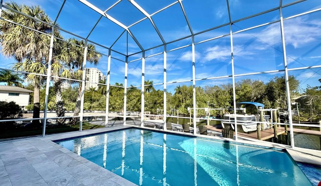 Newly listed rental with brand new furniture/pool/hot tub/pool cage/paved patio