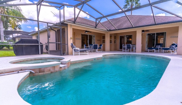 Newly listed single story private pool home in Tuscan Ridge