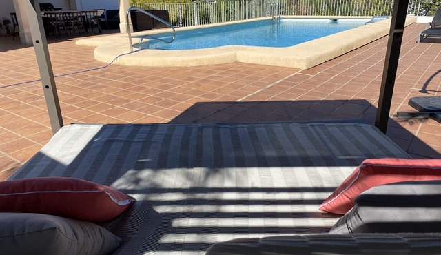 Newly refurbed 5* luxury villa,large private pool. Full air con+fibre internet