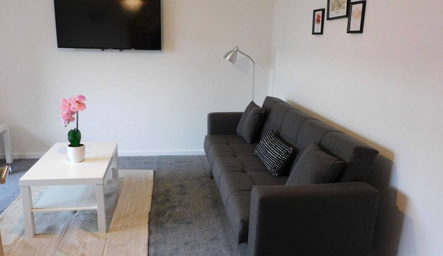 Newly refurbished 3 bedroom home in East Kilbride - 52