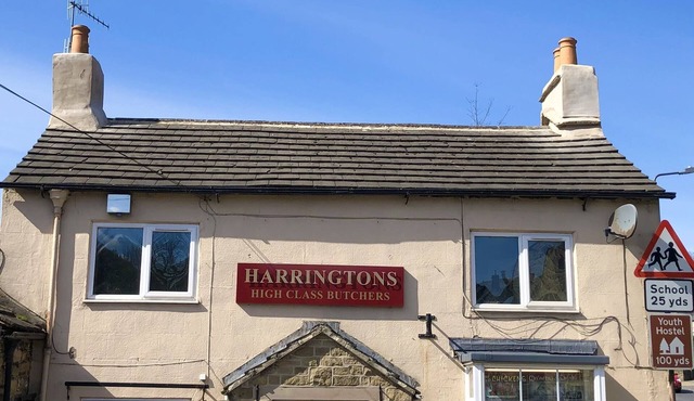 Newly refurbished, modern apartment in Hathersage, with parking