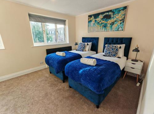 Newly refurbished One Bedroom House With Garden