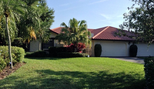 Newly refurbished spacious villa in Golf Pointe at Palm Aire, Sarasota