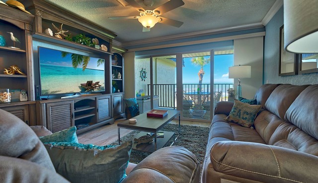 Newly Remodeled Beautiful Beachfront direct view of the Gulf and a heated pool.
