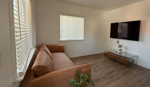 Newly remodel 2B/1B by Japantown, parking & W/D