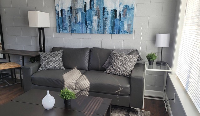Newly remodeled 1 Bedroom apartment