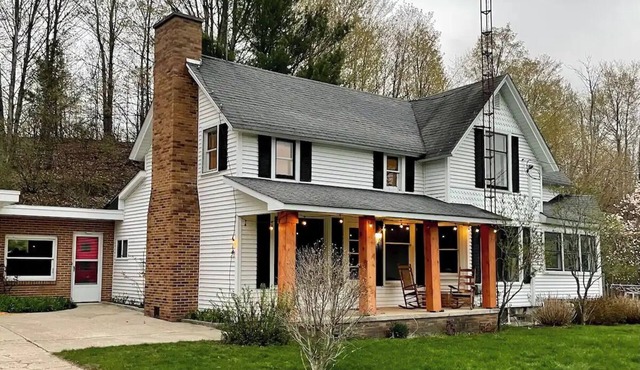 Newly remodeled 1890’s Farmhouse. Near TART trail, boat launches and wineries