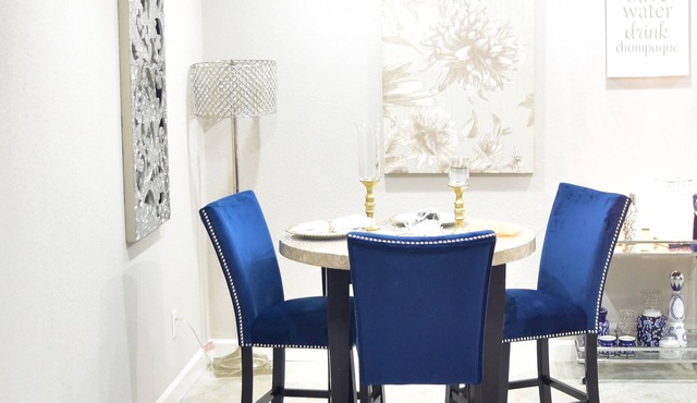 Newly remodeled 1bedroom guest suite.