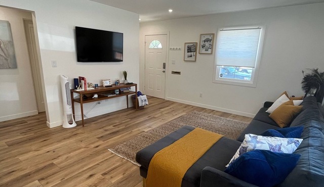 Newly remodeled 2 bedroom bungalow