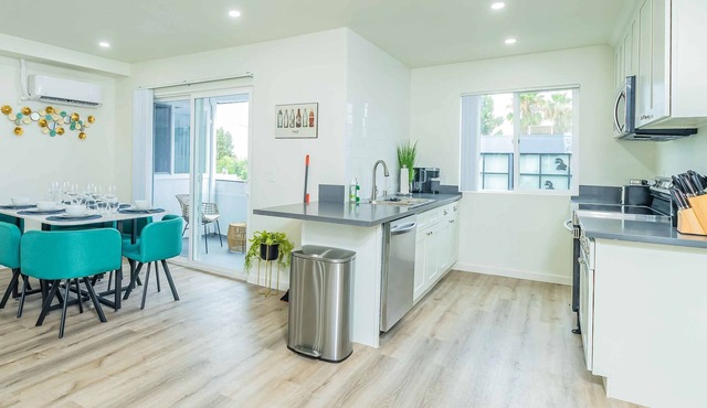 Newly Remodeled 2B2B APT close to Pasadena