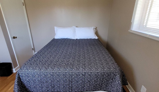 Newly remodeled 3 bedroom home, 10 minute drive to several local wineries