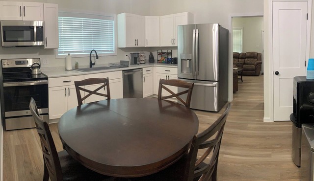 Newly Remodeled 3-BR in heart of Marion