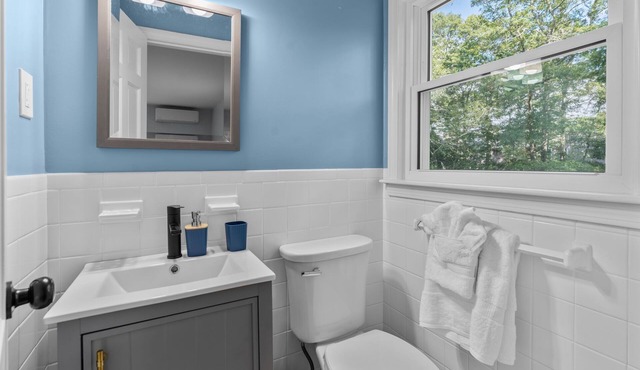 Newly Remodeled Cape Home in Hyannis – Sleeps 10 Comfortably