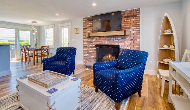 Newly remodeled cottage on a shell street in Siasconset, MA - Nantucket Island