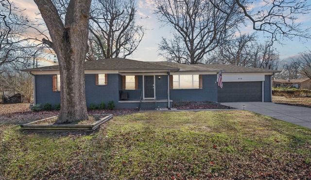 Newly remodeled, fully furnished rental in Bixby, OK. 3 bed, 1 1/2 bath, office