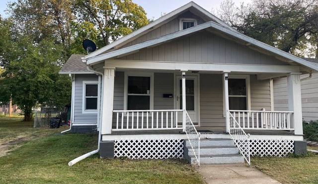 Newly remodeled home in historic Abilene KS. Pet Friendly