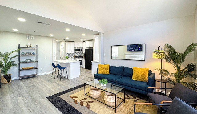 Newly Remodeled Home near Mary Vagle Nature Center