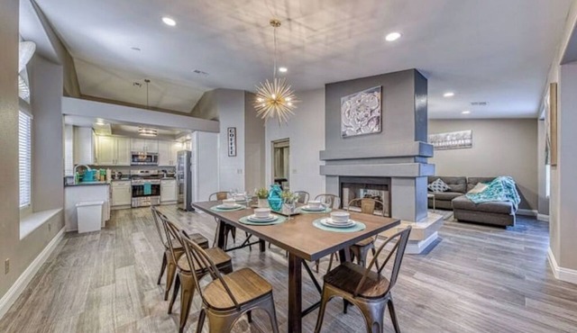 Newly Remodeled Home - 10 mins to Vegas Strip!