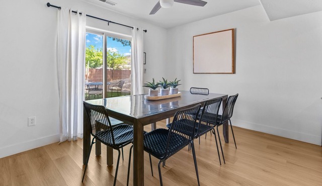Newly Remodeled Home Near Zion - Wifi - Self Checkin/Out - Outdoor Grill