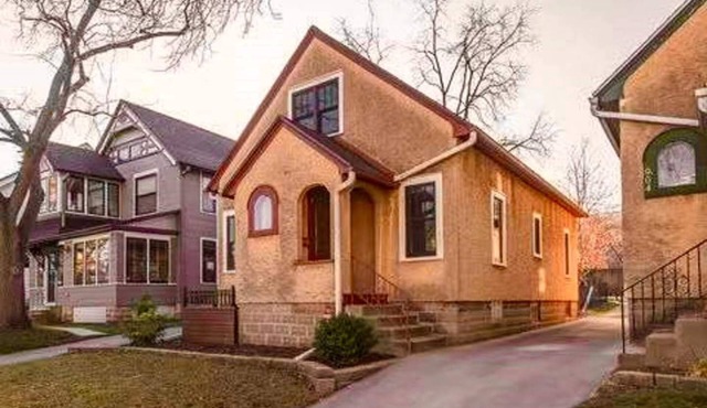 Newly remodeled home 1 block to Mayo & St. Mary's