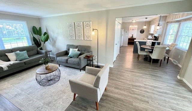 Newly remodeled home on big lot with sunroom, game room and grilling area!