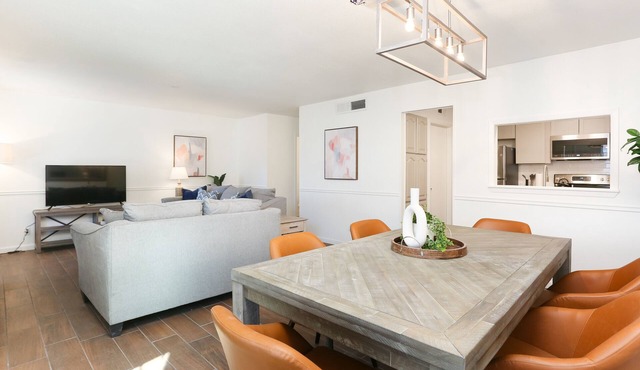 Newly Remodeled House in a Quiet Neighborhood.
