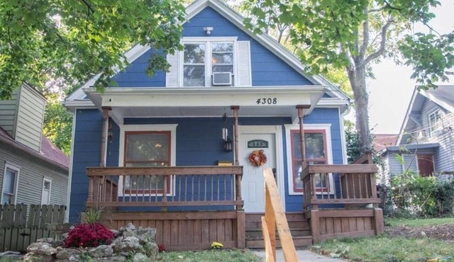 Newly remodeled KCMO Bungalow, near Plaza & Westport in Kansas City