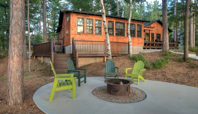Newly Remodeled Lakefront Cabin w/Modern Amenities.