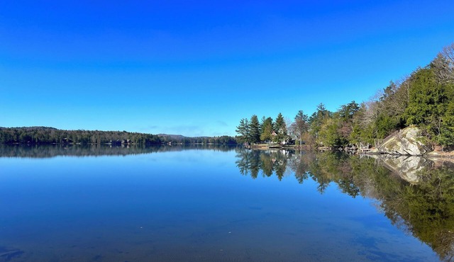 Newly remodeled-Lakefront cabin on 4th Lake w/dock & kayaks. Trail 5 Access