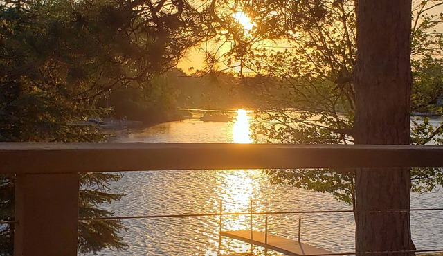 Newly Remodeled Lakefront Retreat- Long Lake, Harrison