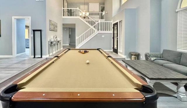 Newly remodeled large family house