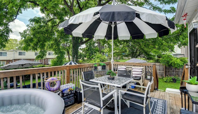 Newly Remodeled! Luxe Gem - 3 Mi to Johns Hopkins