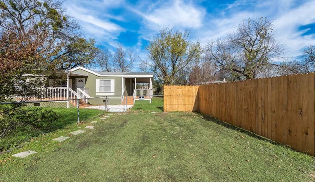 Newly Remodeled Mobile Home The Green Showcase!