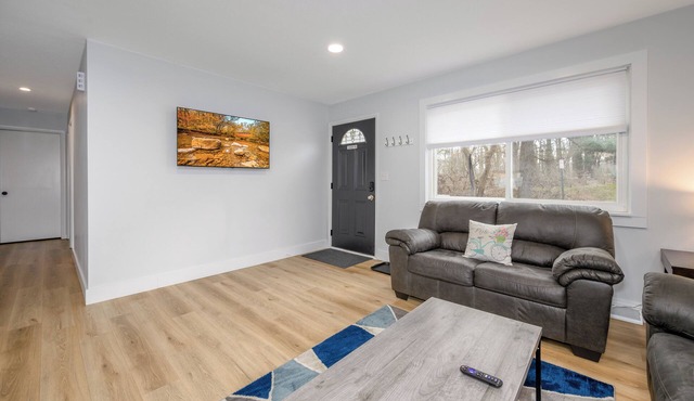 Newly Remodeled Metro Parks Home