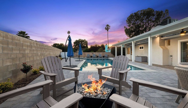 Newly Remodeled Modern House with Pool - Pet-Friendly