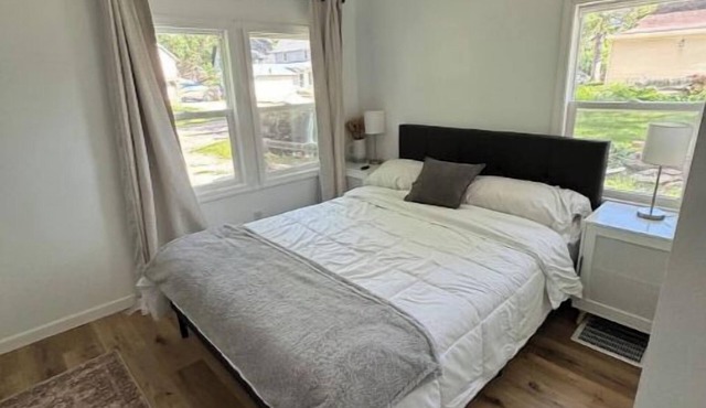 Newly Remodeled Modern Cottage w/2 bedrooms, Wi-Fi, AC in peaceful Clear Lake