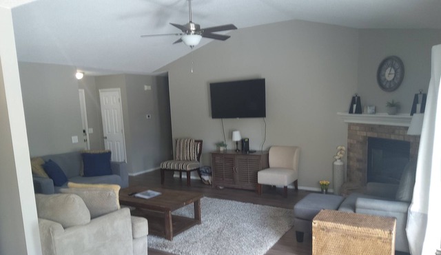 Newly Remodeled. New Carpets. New Hardwood, New Beds and Furnishings