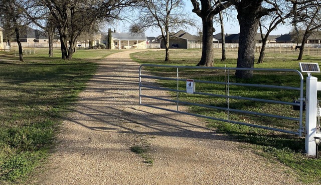Newly remodeled, on beautiful acreage between Temple & Belton, gorgeous views