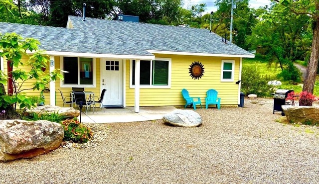 Newly remodeled quaint Cottage
