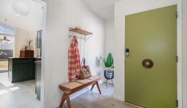 Newly remodeled ranch - less than 2 miles from Notre Dame